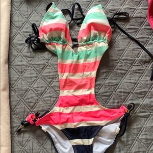 Stripped one piece bathing swimsuit